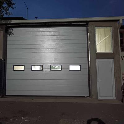 Автоматски гаражни врати – професионална монтажа / Avtomatski garazni vrati – profesionalna montaza